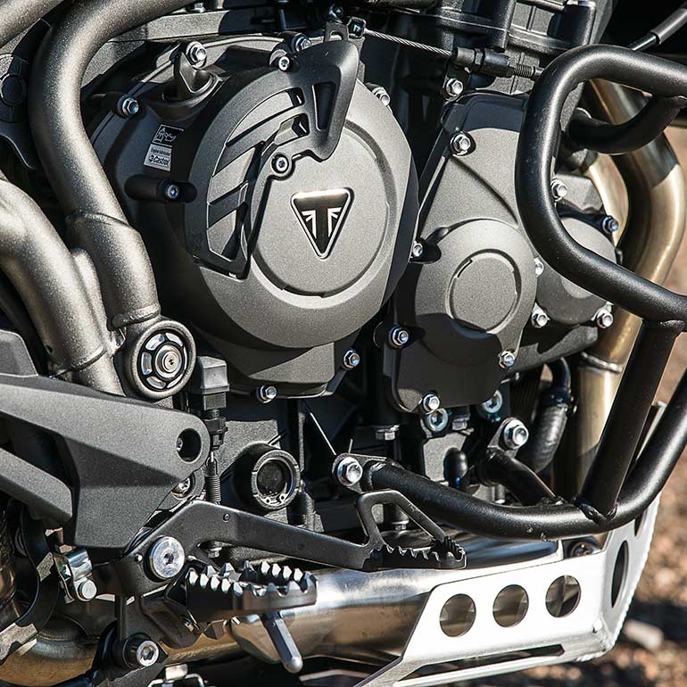 Imagem do motor da Nova Triumph Tiger 800 2021