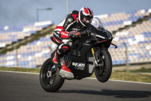 Ducati Panigale V4 SP2 é nova versão com 5kg a menos