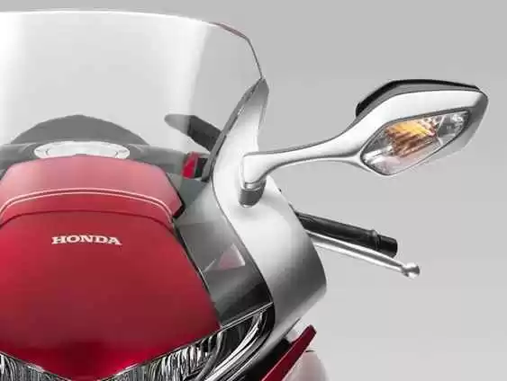 Nova Honda VFR 1200F 2015