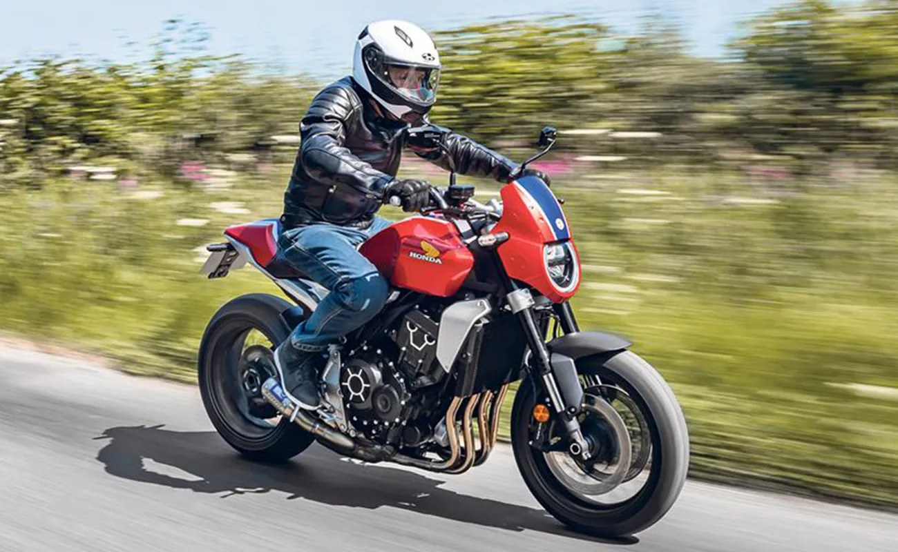 Fresh 5Four chega à estrada: a impressionante Honda CB1000R personalizada