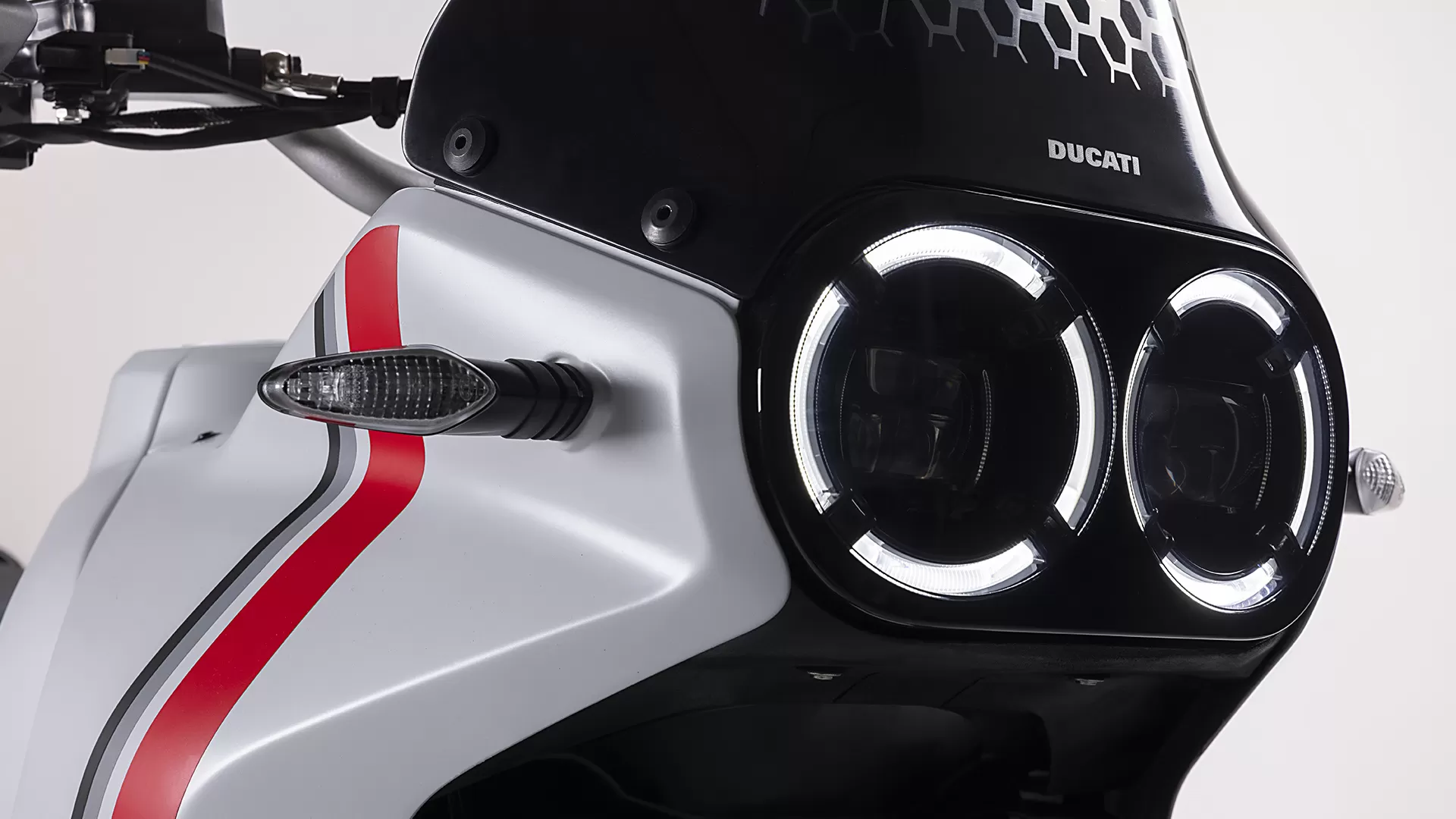 Nova Ducati DesertX 2024
